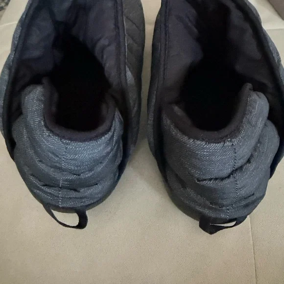 The North Face Men's Black Thermoball Quilted Boots - Picture 3 of 4